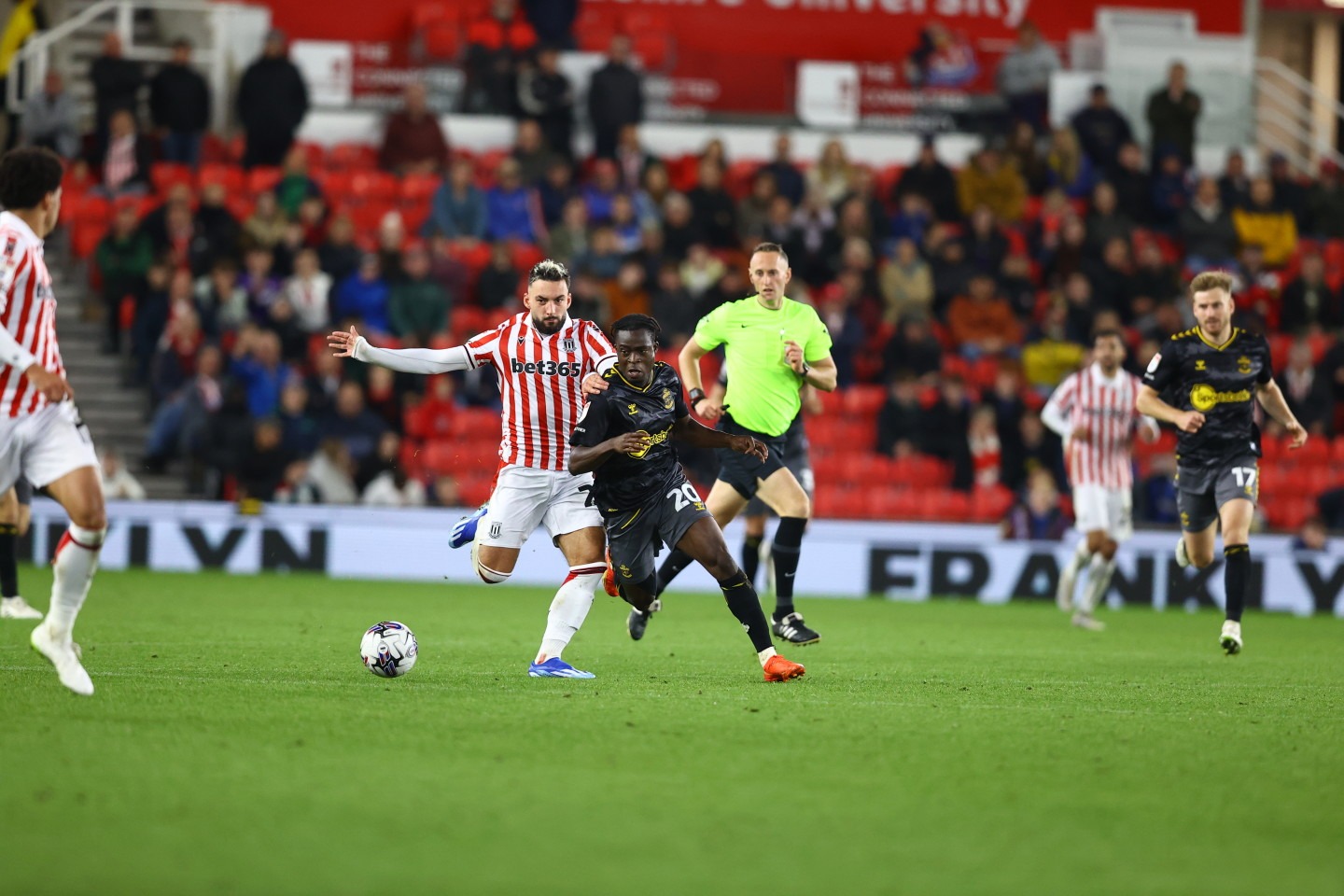 Nhận định soi kèo Southampton vs Stoke lúc 02h45 ngày 30/10/2024