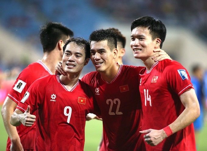 BLV Trọng Sứt: ‘Việt Nam nên nhập tịch nguyên đội hình châu Âu như Indo nếu muốn dự World Cup’